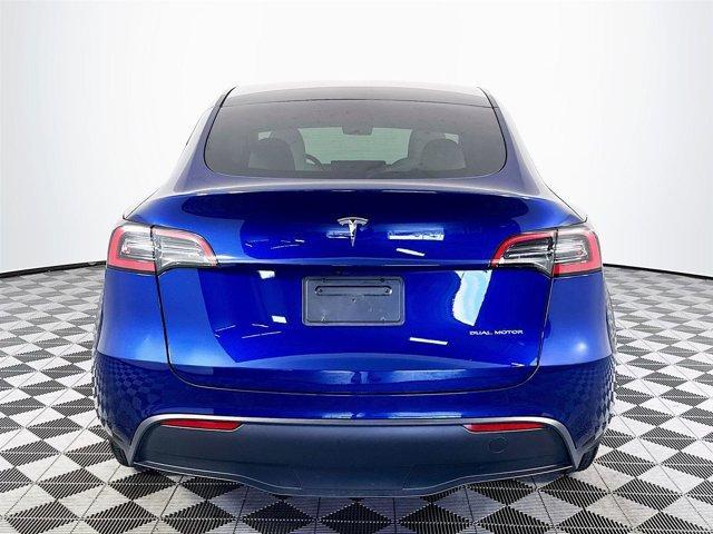 Photo of 2023 Deep Blue Metallic Tesla Model Y