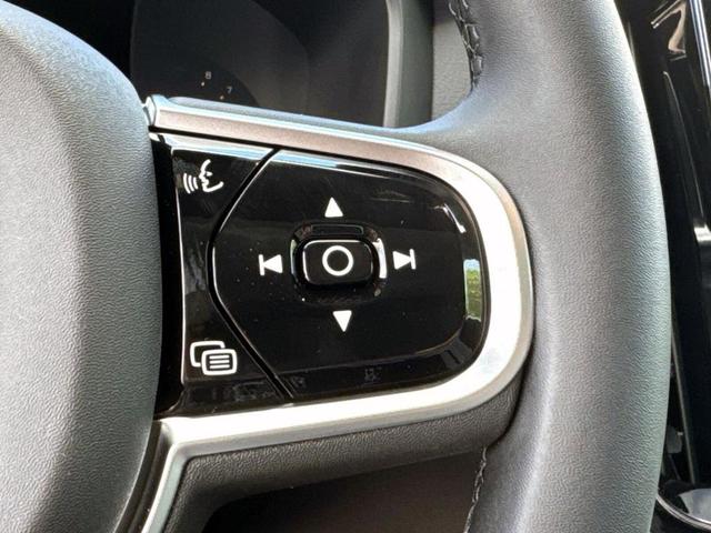 Photo of 2026 Silver Volvo V60 Cross Country