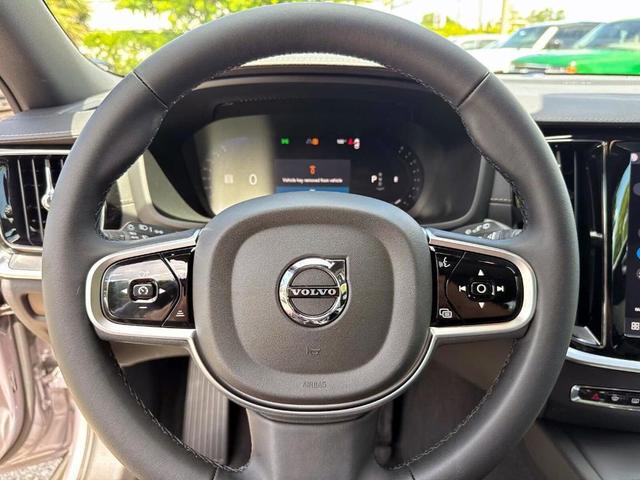 Photo of 2026 Silver Volvo V60 Cross Country