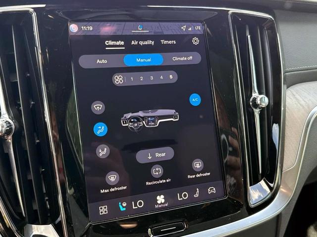 Photo of 2026 Silver Volvo V60 Cross Country