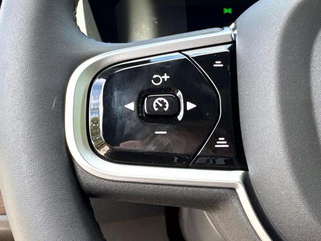 Photo of 2026 Silver Volvo V60 Cross Country