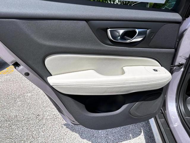 Photo of 2026 Silver Volvo V60 Cross Country