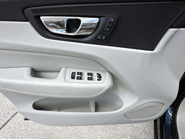 Photo of 2025 Denim Blue Volvo XC60