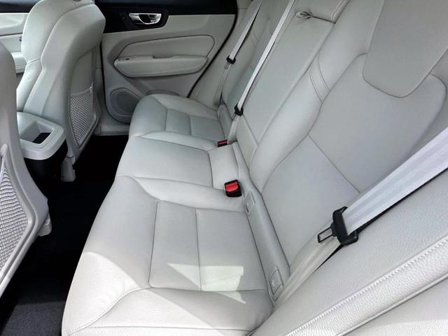 Photo of 2025 Denim Blue Volvo XC60