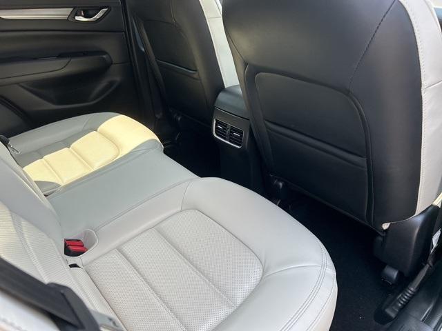 Photo of 2022 Snowflake White Pearl Mazda CX-5