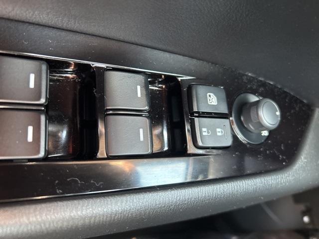 Photo of 2022 Snowflake White Pearl Mazda CX-5