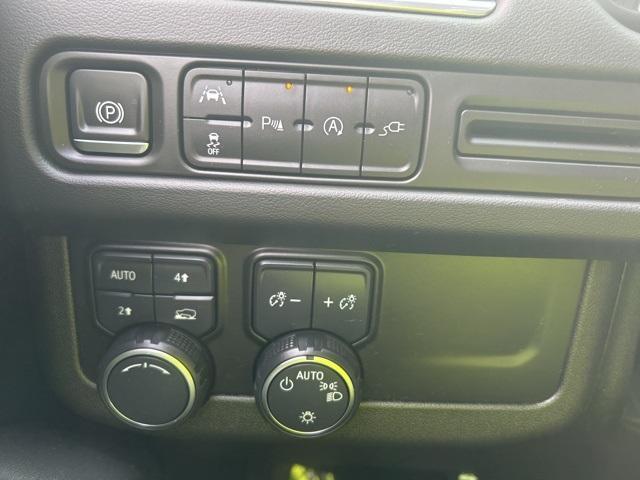 Photo of 2021 Summit White Chevrolet Tahoe