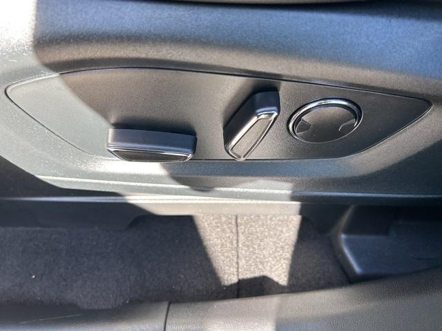 Photo of 2020 Black Ford Explorer
