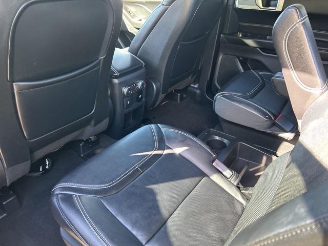 Photo of 2020 Black Ford Explorer