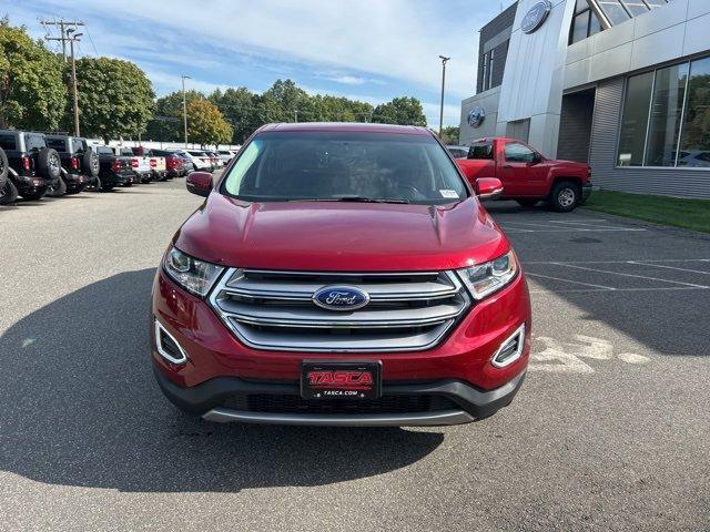 Photo of 2016 Ruby Red Metallic Tinted Clearcoat Ford Edge