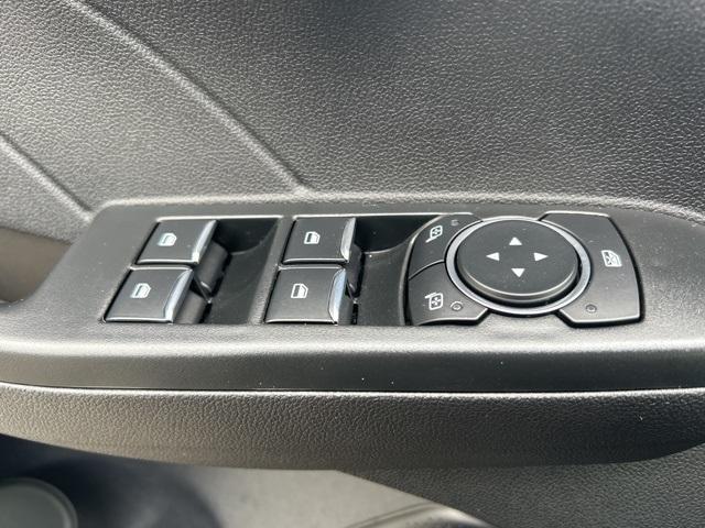 Photo of 2024 Gray Metallic Ford Escape