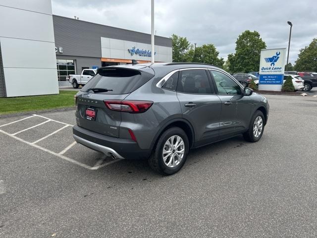 Photo of 2024 Gray Metallic Ford Escape