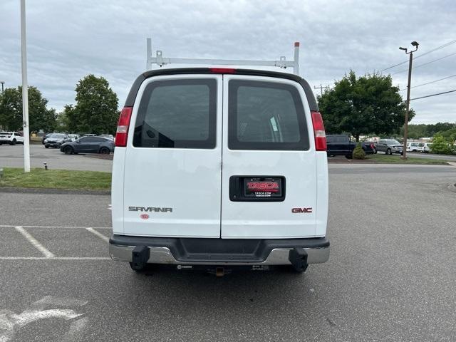 Photo of 2017 Summit White GMC Savana 2500