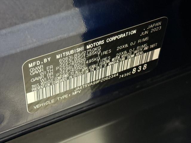 Photo of 2023 Cosmic Blue Metallic Mitsubishi Outlander PHEV