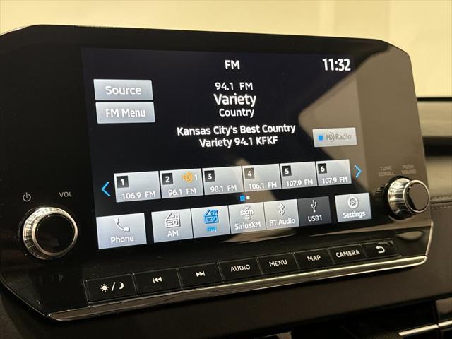 Photo of 2023 Cosmic Blue Metallic Mitsubishi Outlander PHEV