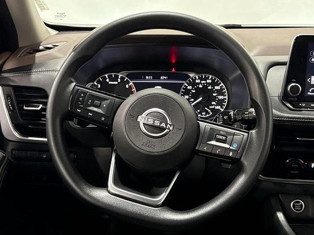 Photo of 2023 Brilliant Silver Metallic Nissan Rogue