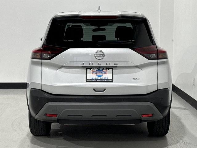 Photo of 2023 Brilliant Silver Metallic Nissan Rogue