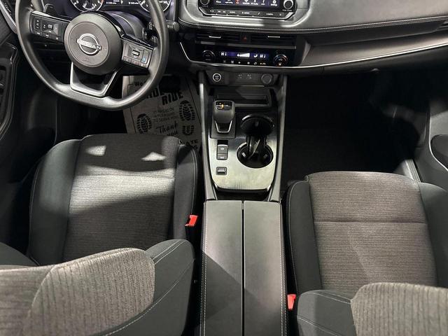 Photo of 2023 Brilliant Silver Metallic Nissan Rogue