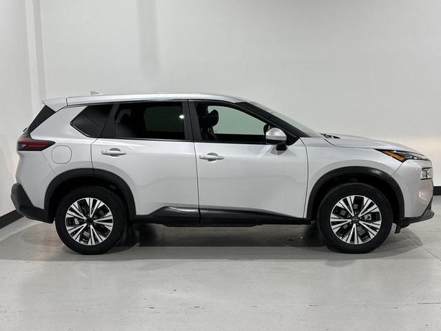 Photo of 2023 Brilliant Silver Metallic Nissan Rogue