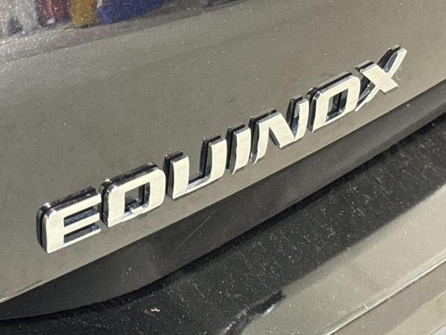 Photo of 2023 Mosaic Black Metallic Chevrolet Equinox