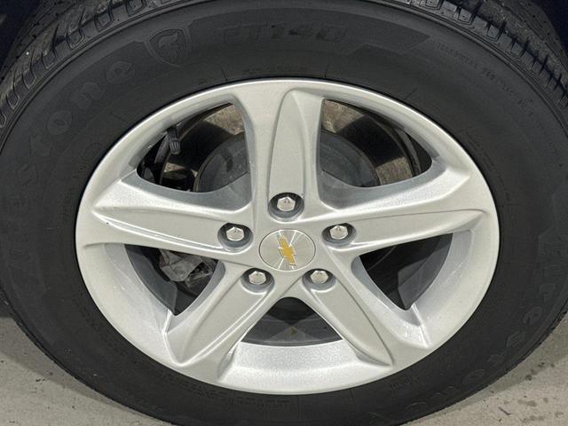 Photo of 2022 Summit White Chevrolet Malibu