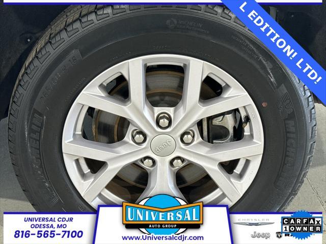 Photo of 2022 Bright White Clearcoat Jeep Grand Cherokee L