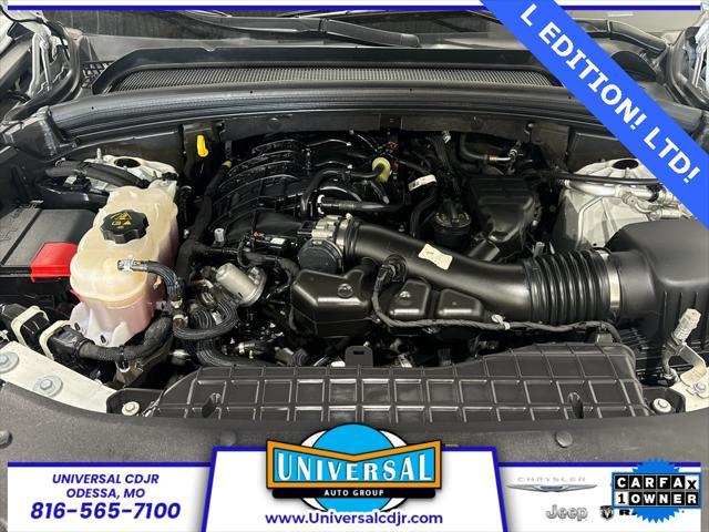 Photo of 2022 Bright White Clearcoat Jeep Grand Cherokee L