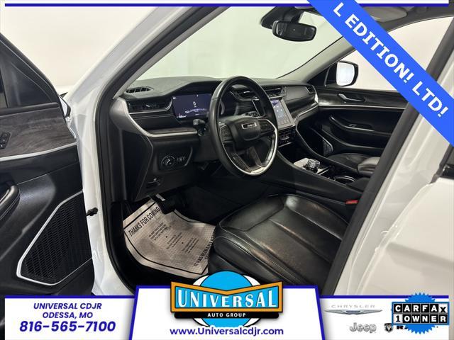 Photo of 2022 Bright White Clearcoat Jeep Grand Cherokee L