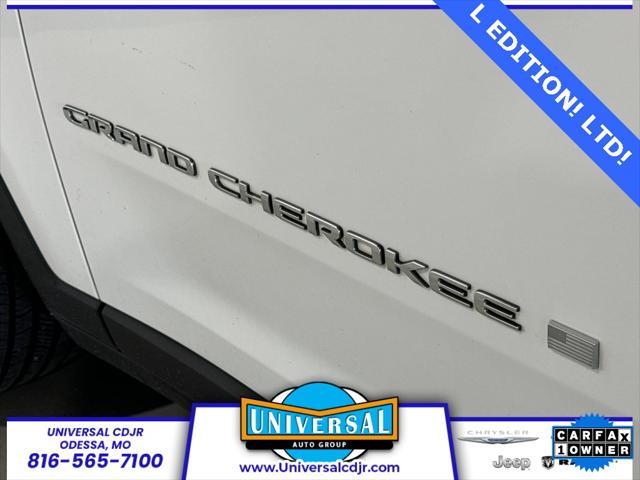 Photo of 2022 Bright White Clearcoat Jeep Grand Cherokee L