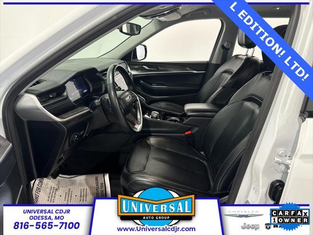 Photo of 2022 Bright White Clearcoat Jeep Grand Cherokee L