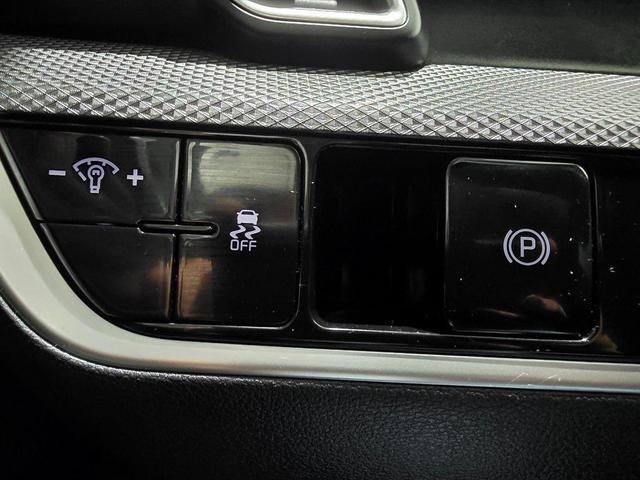 Photo of 2023 Snow White Pearl Kia Sportage