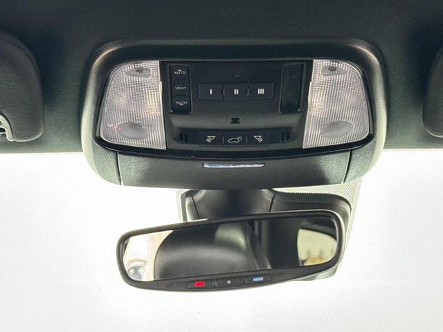 Photo of 2023 White Knuckle Clearcoat Dodge Durango