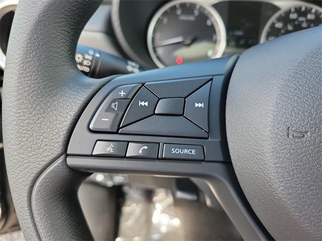 Photo of 2025 Super Black Metallic Nissan Versa