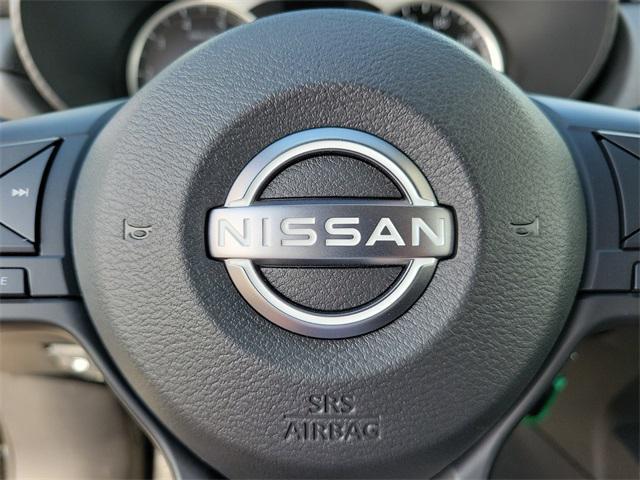 Photo of 2025 Super Black Metallic Nissan Versa