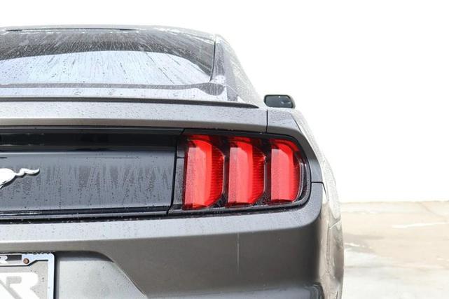 Photo of 2016 Magnetic Metallic Ford Mustang