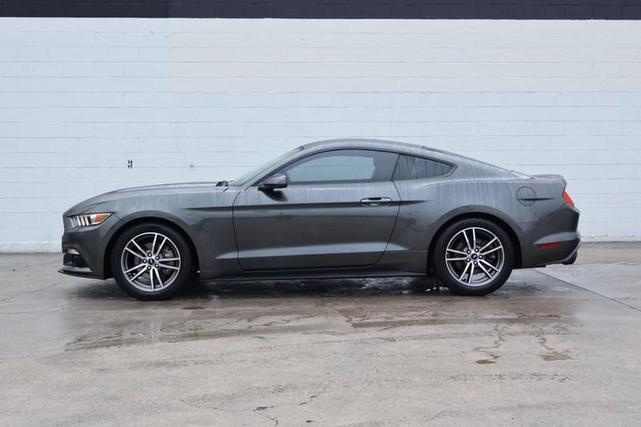 Photo of 2016 Magnetic Metallic Ford Mustang