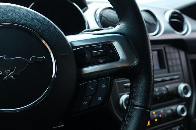 Photo of 2016 Magnetic Metallic Ford Mustang