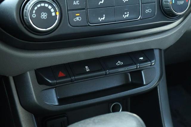 Photo of 2020 Summit White Chevrolet Colorado