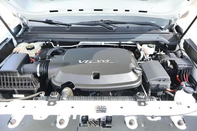 Photo of 2020 Summit White Chevrolet Colorado