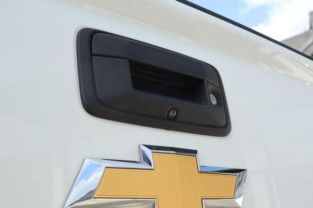 Photo of 2020 Summit White Chevrolet Colorado