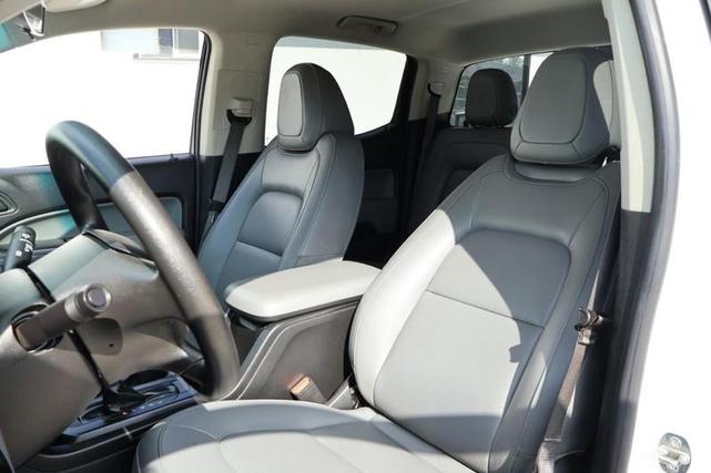 Photo of 2020 Summit White Chevrolet Colorado