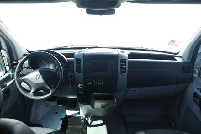 Photo of 2017 Arctic White Mercedes-Benz Sprinter 2500