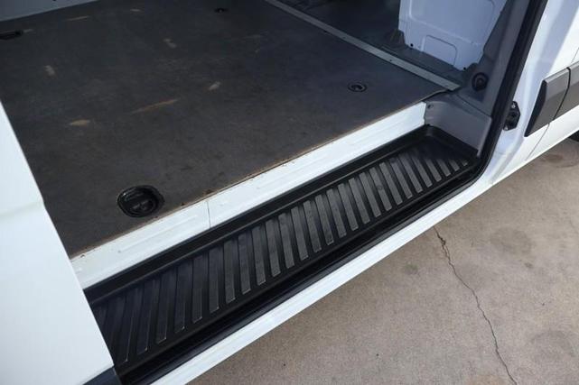 Photo of 2017 Arctic White Mercedes-Benz Sprinter 2500