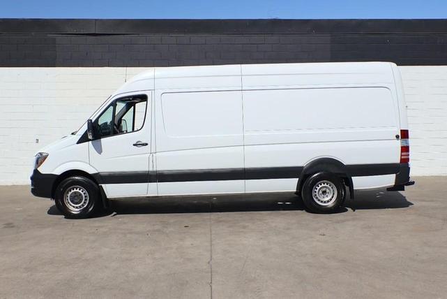 Photo of 2017 Arctic White Mercedes-Benz Sprinter 2500