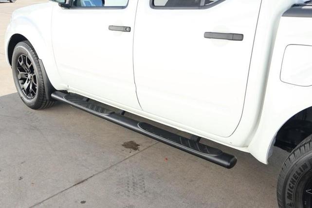 Photo of 2021 WHITE Nissan Frontier