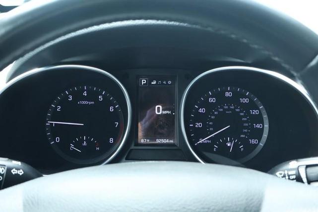 Photo of 2019 SILVER Hyundai Santa Fe XL