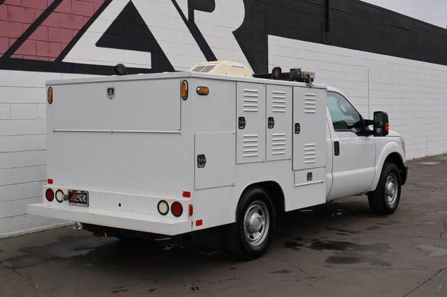 Photo of 2016 Oxford White Ford F-250