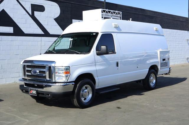 Photo of 2013 WHITE Ford E350 Super Duty