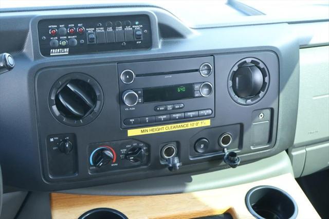 Photo of 2013 WHITE Ford E350 Super Duty