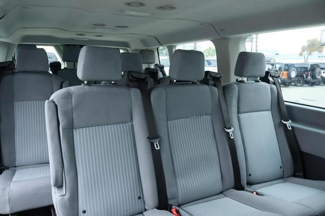Photo of 2019 WHITE Ford Transit-350